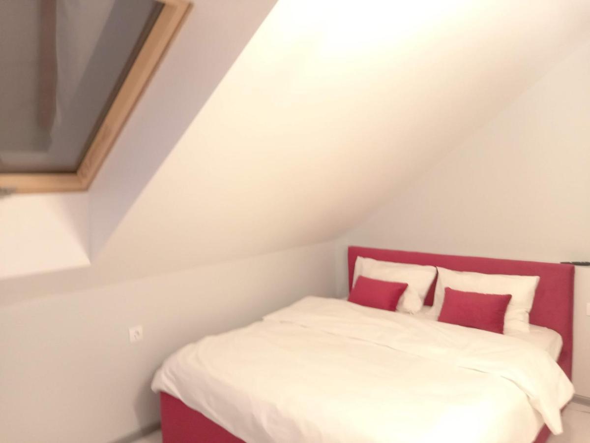 Pure Apartments Vip 5 Lviv Exterior photo